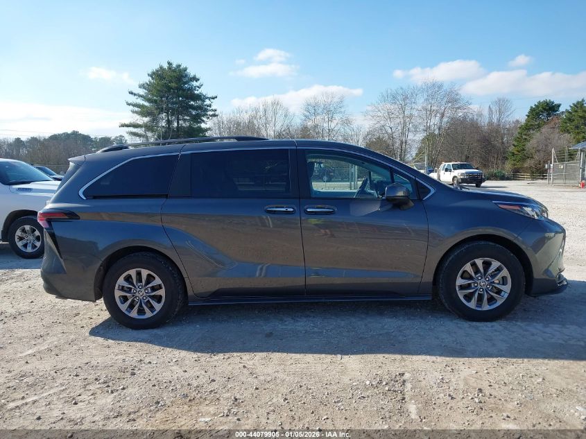 2025 Toyota Sienna - 5TDYRKEC0SS237207