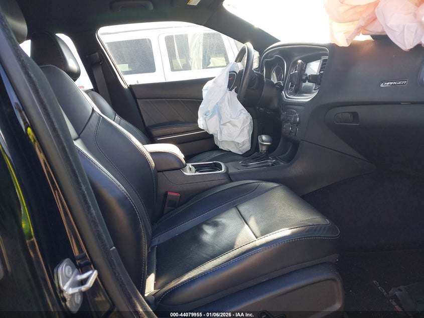 2015 Dodge Charger Sxt