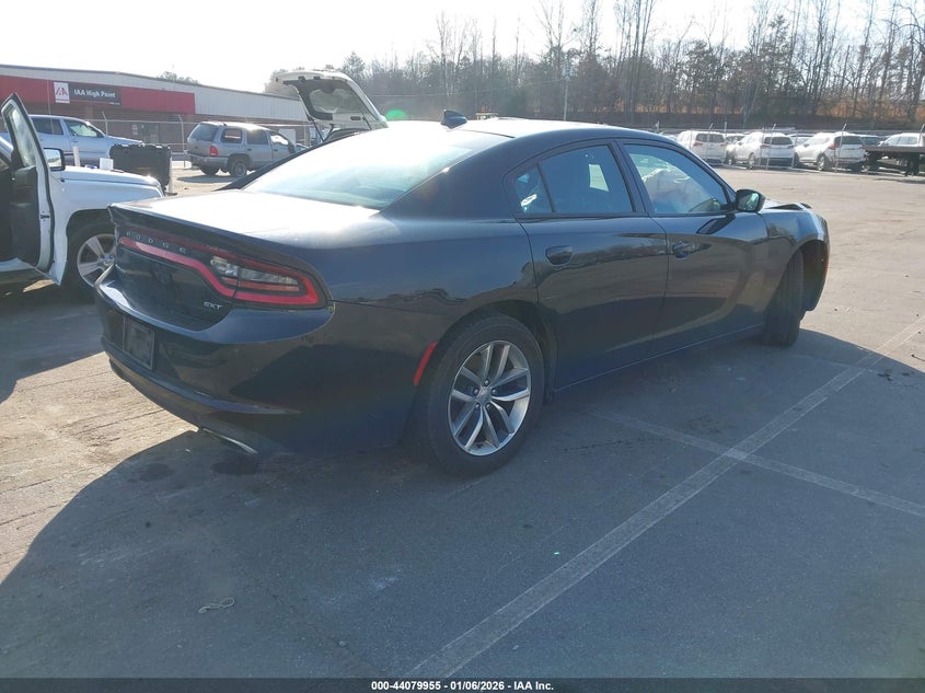 2015 Dodge Charger Sxt