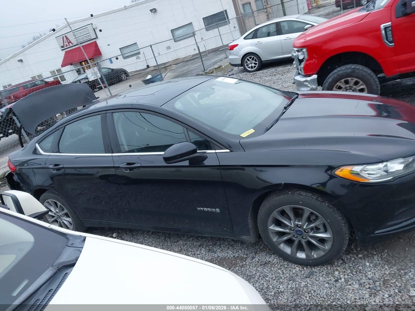 VIN 3FA6P0LU4HR234552 2017 FORD FUSION HYBRID SE