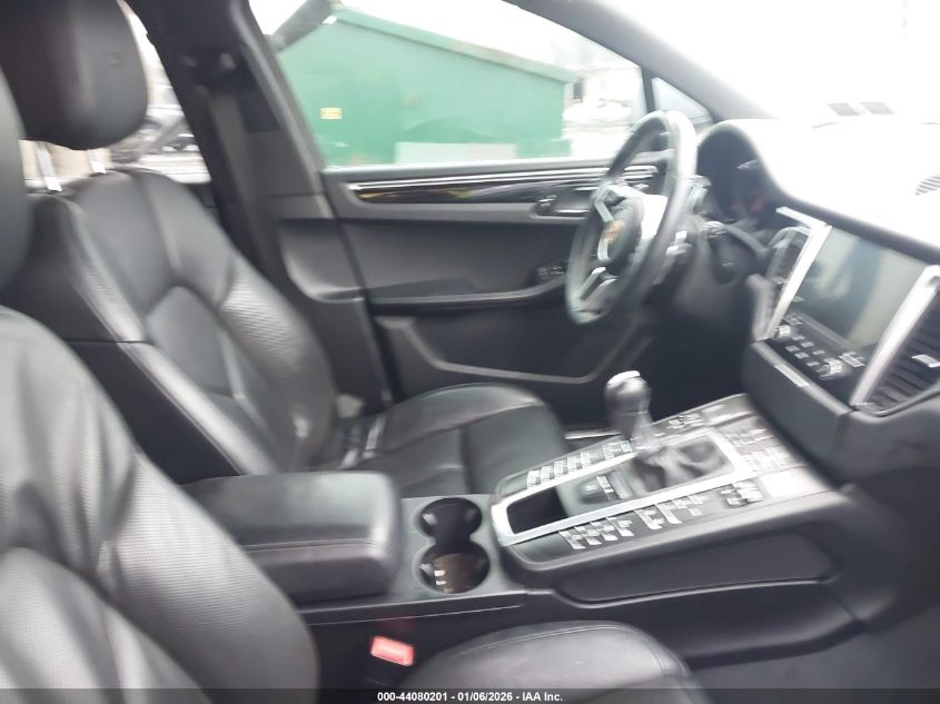 2018 Porsche Macan Gts