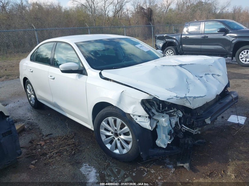 2013 Volkswagen Passat S