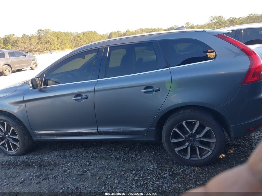 Vin: yv449mrr1h2015460, lot: 44576601, volvo xc60 t6 dynamic 20173