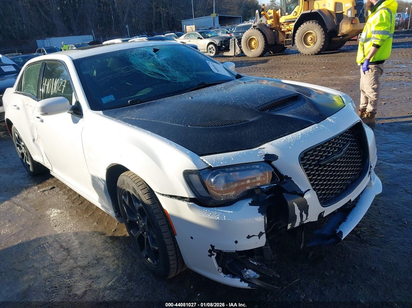 2C3CCAGG7HH627092 2017 Chrysler 300 300S Awd auction photo 1