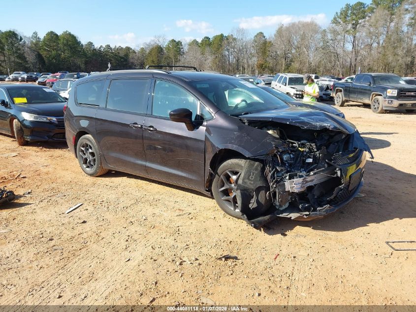 2018 Chrysler Pacifica Touring L Plus