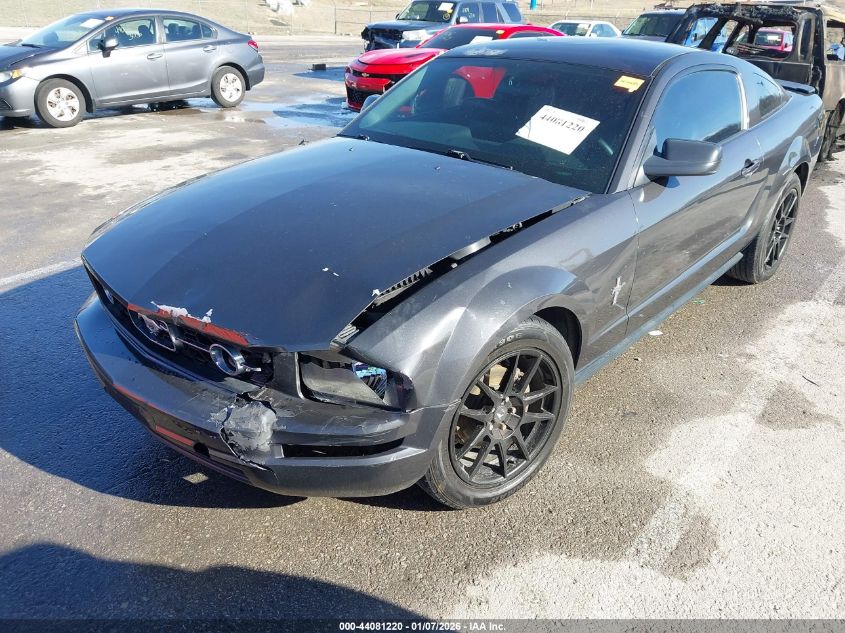 2007 Ford Mustang V6 Deluxe/V6 Premium