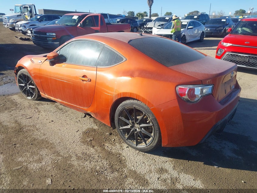 Vin: jf1znaa18d1731321, lot: 44577114, scion fr-s 20133