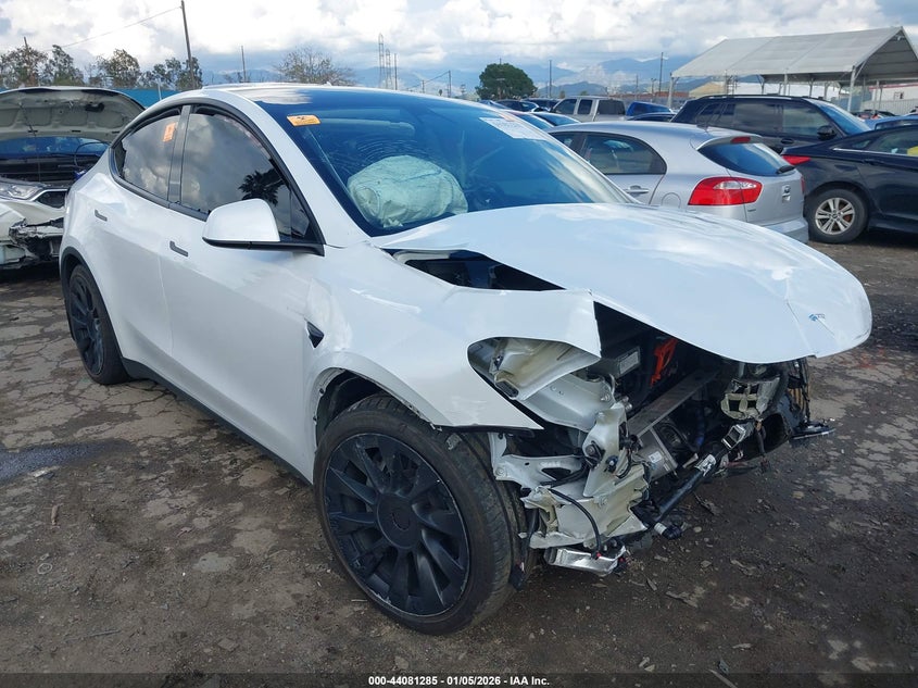 7SAYGDEE6PA033834 2023 Tesla Model Y Awd/Long Range Dual Motor All-Wheel Drive auction photo 1