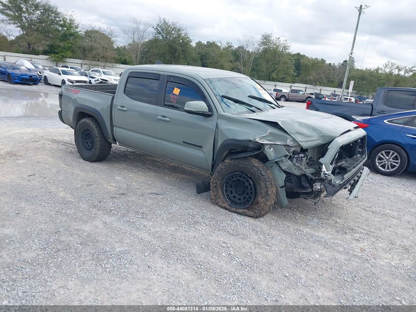 3TMCZ5AN4NM518370 2022 Toyota Tacoma Trd Off Road auction photo 1