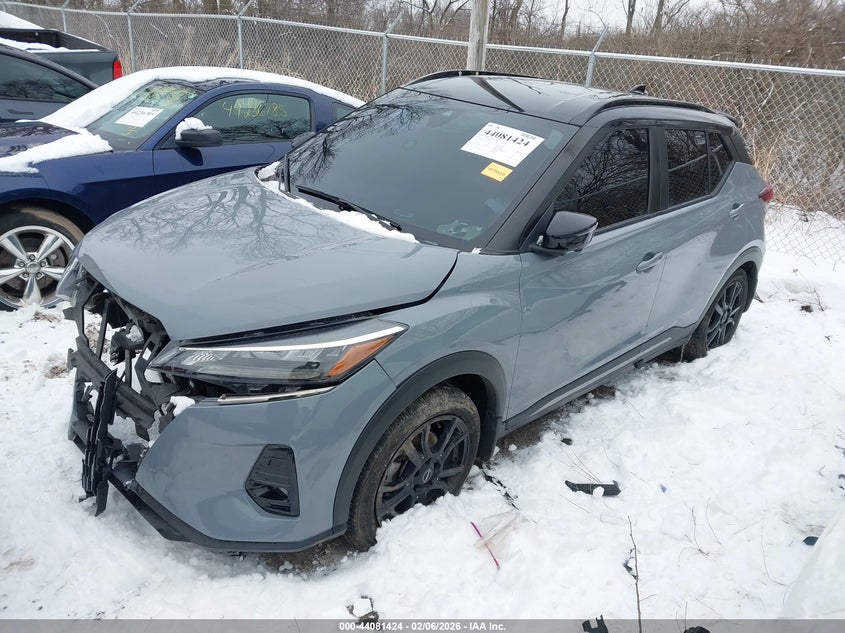 2023 Nissan Kicks Sr Xtronic Cvt