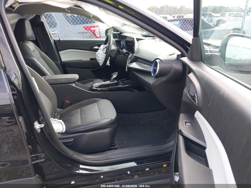 2025 Chevrolet Trax Fwd Lt