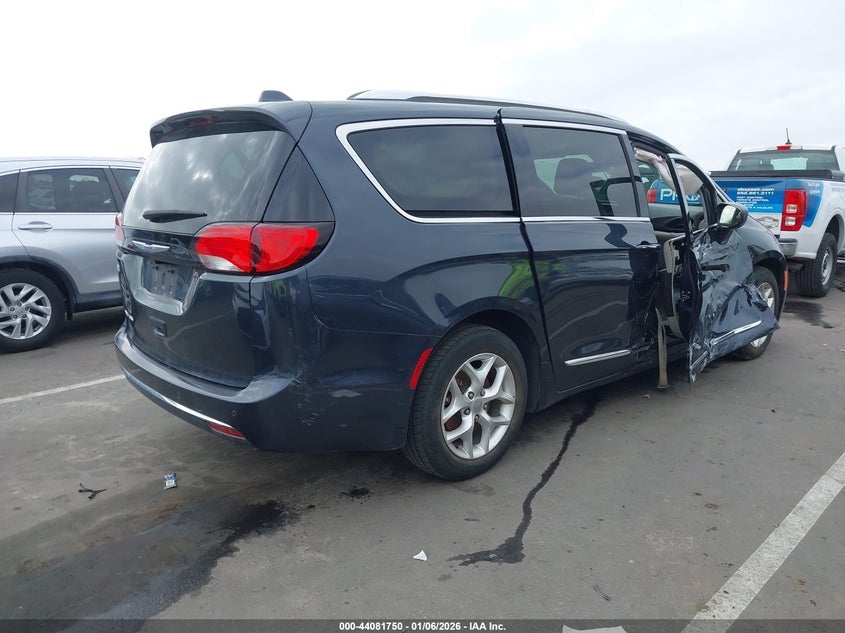 2020 Chrysler Pacifica Touring L