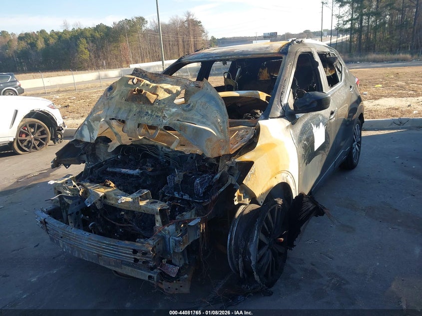 2021 Nissan Kicks Sv Xtronic Cvt