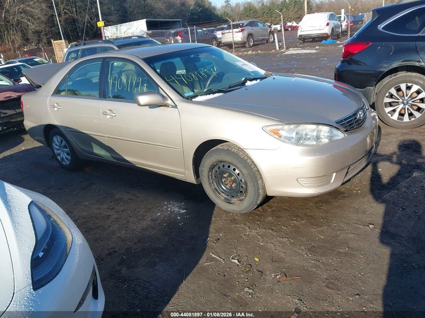 4T1BE32K55U066419 2005 Toyota Camry Le auction photo 1