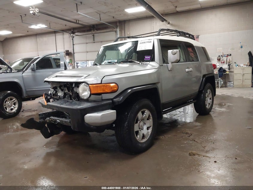JTEBU4BF5AK072769 2010 Toyota Fj Cruiser photo 1