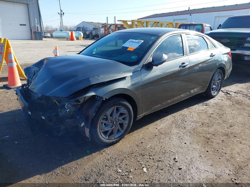 2024 Hyundai Elantra Sel