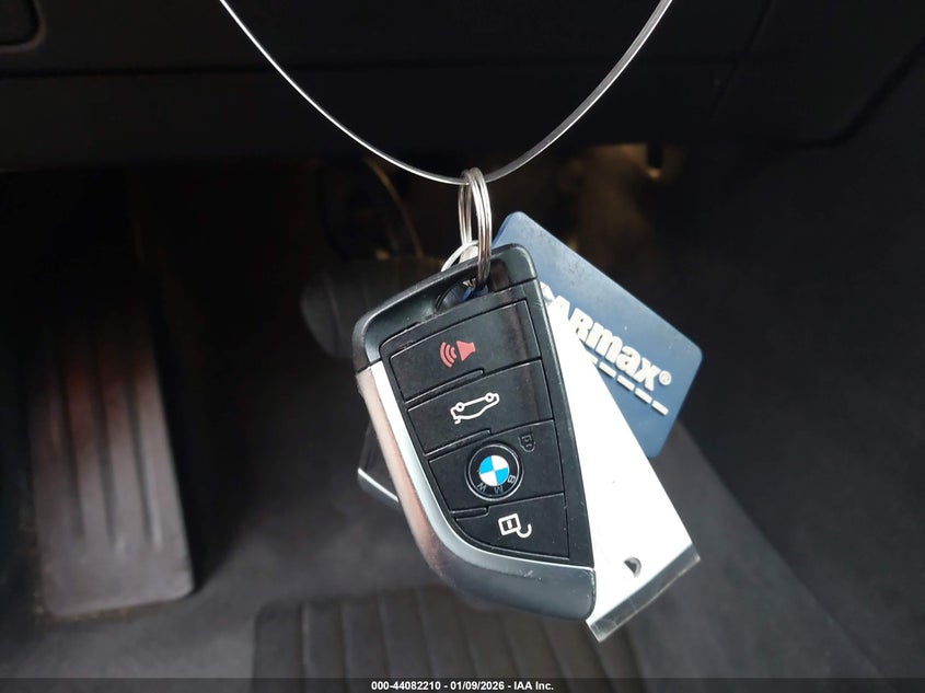 VIN WBXHT3C38J5L34785 2018 BMW X1 XDRIVE28I
