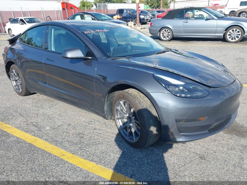 2022 Tesla Model 3 Rear-Wheel Drive