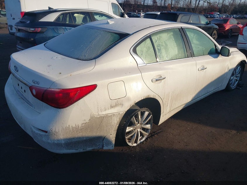 2015 Infiniti Q50 Premium