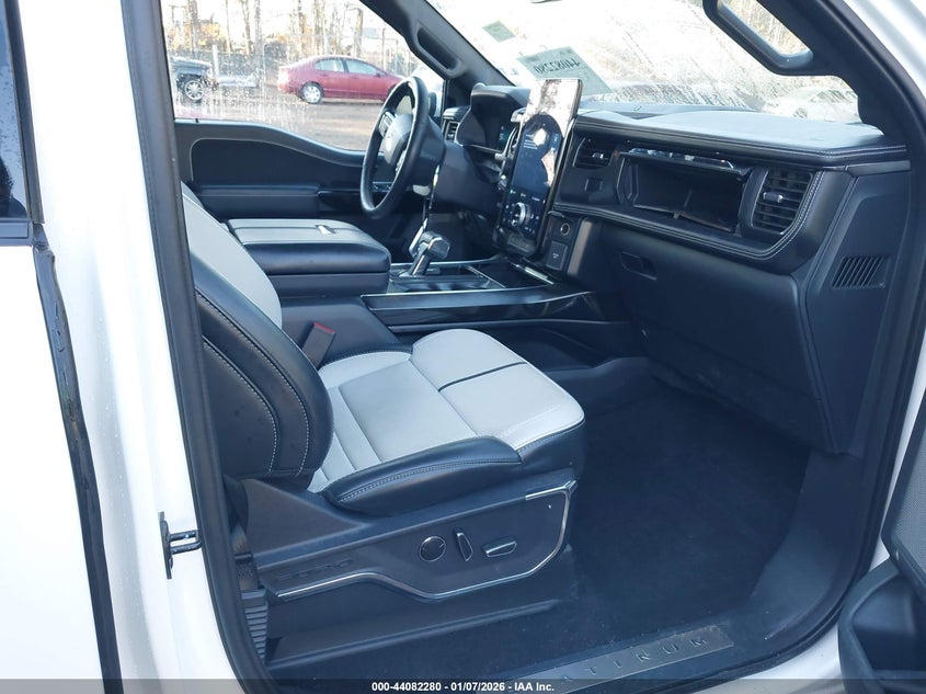 2023 Ford F-150 Lightning Platinum