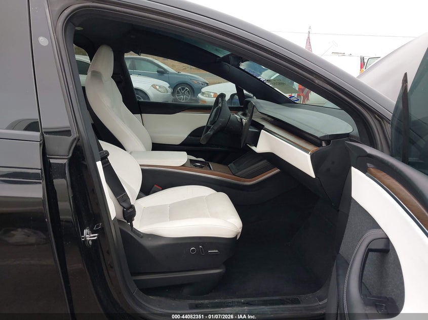 2023 Tesla Model X Dual Motor All-Wheel Drive/Standard Range