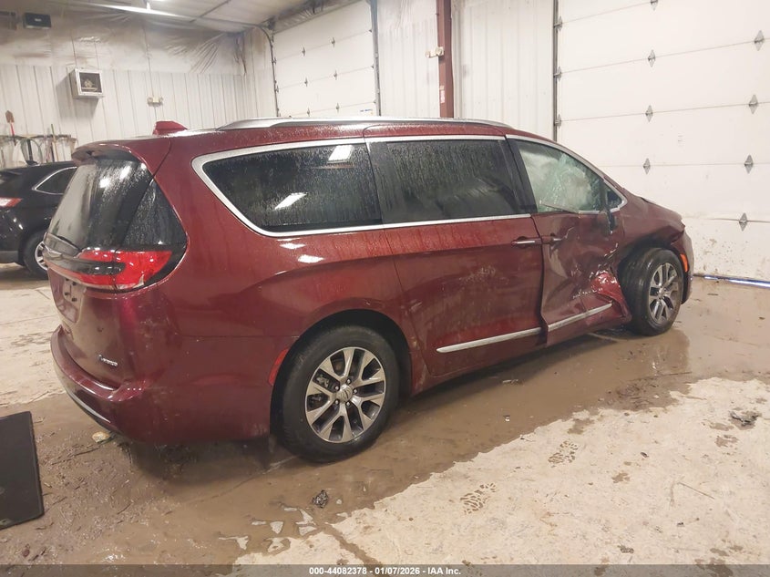 2022 Chrysler Pacifica Hybrid Pinnacle