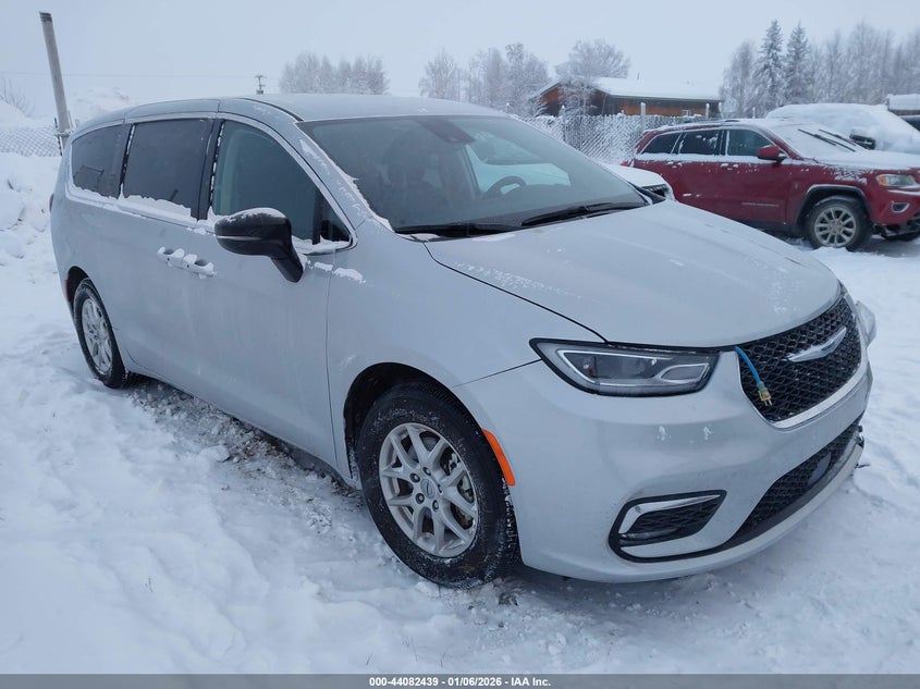 2C4RC1BG2RR159300 2024 Chrysler Pacifica Touring L auction photo 1
