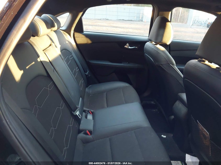 VIN 3KPF34AD0ME318028 2021 KIA FORTE GT-LINE