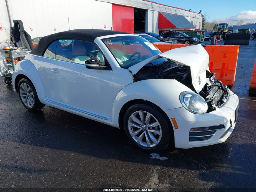 3VW517AT8HM821504 2017 Volkswagen Beetle #Pinkbeetle/1.8T Classic/1.8T S/1.8T Se/1.8T Sel auction photo 1