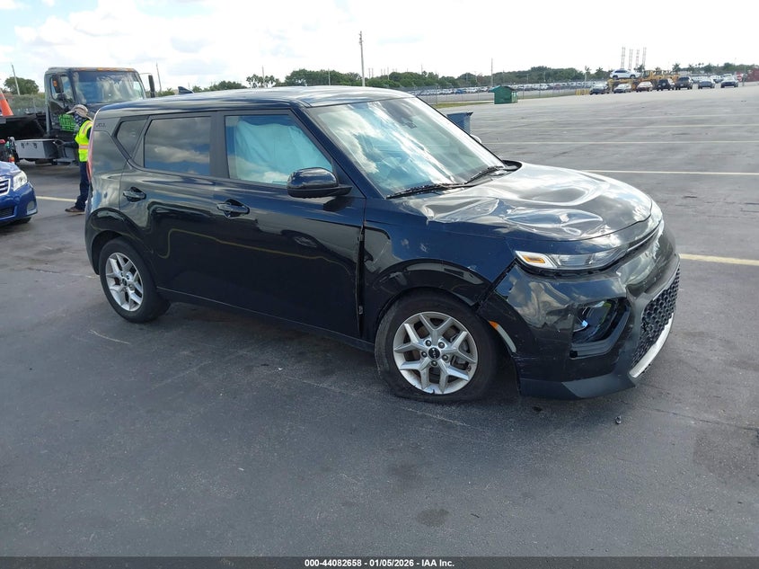 KNDJ23AU9N7160314 2022 Kia Soul Lx auction photo 1