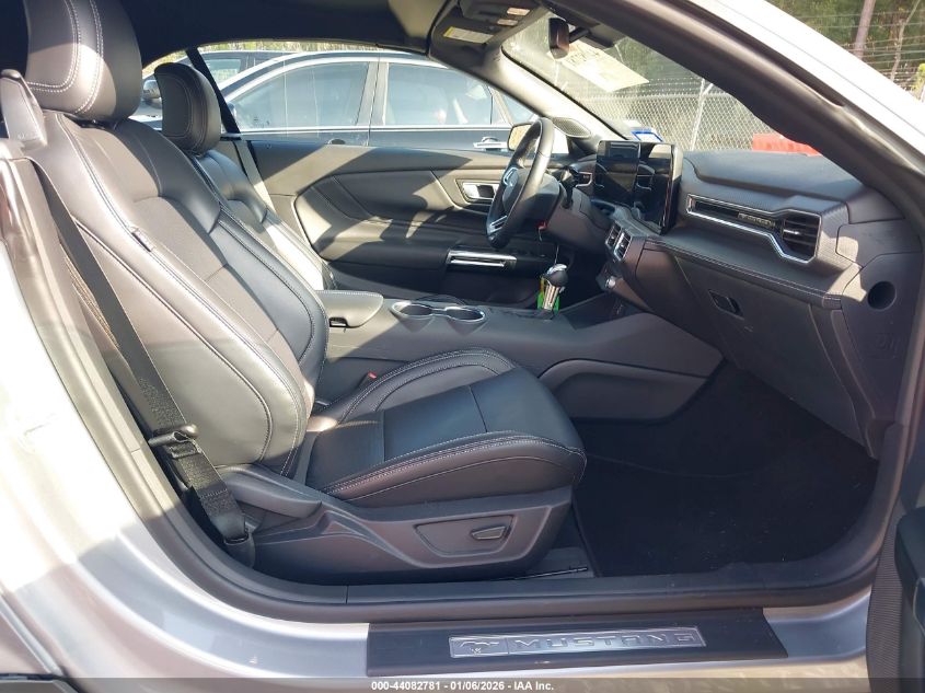 2025 Ford Mustang - 1FAGP8UH5S5108196