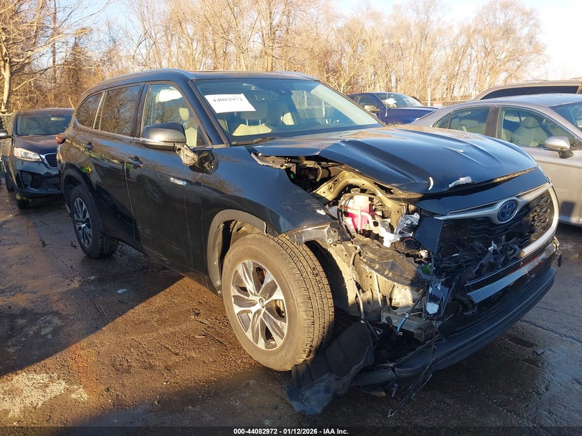2021 Toyota Highlander Hybrid Xle