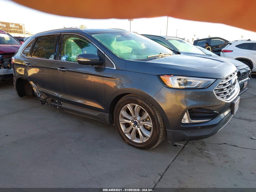 2020 Ford Edge Titanium