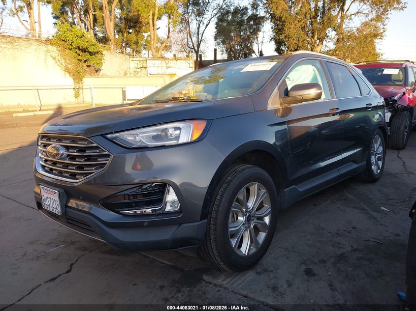 2020 Ford Edge Titanium