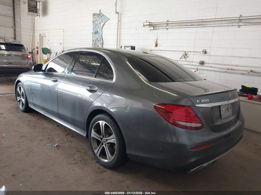 2017 Mercedes-Benz E 300 4Matic