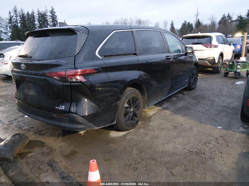 2021 Toyota Sienna Le