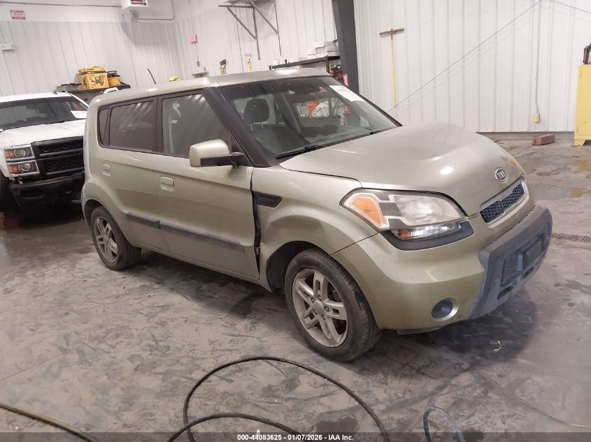 2010 Kia Soul +
