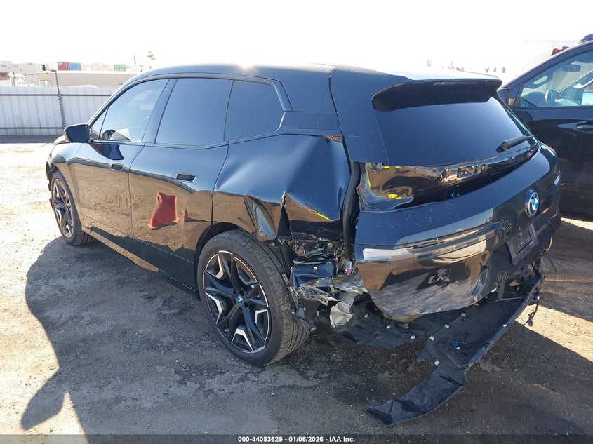 2025 BMW IX auction photo 3