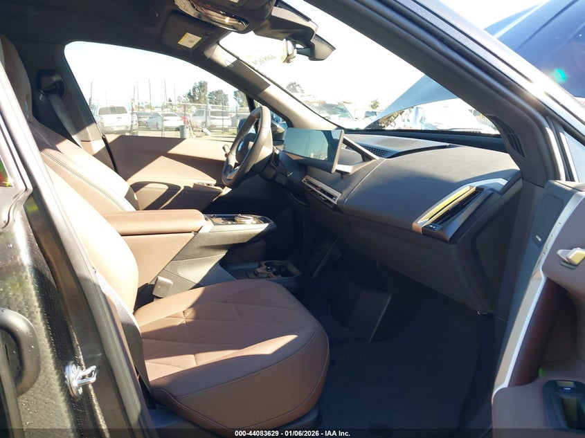 2025 BMW IX auction photo 5