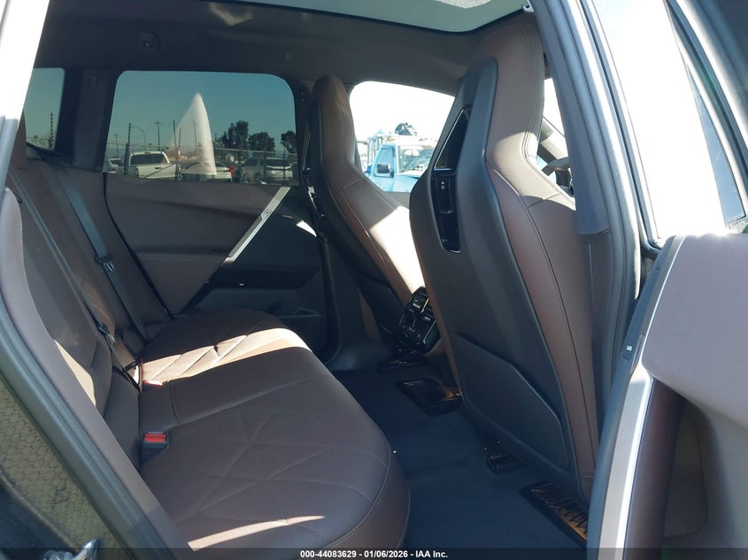 2025 BMW IX auction photo 8