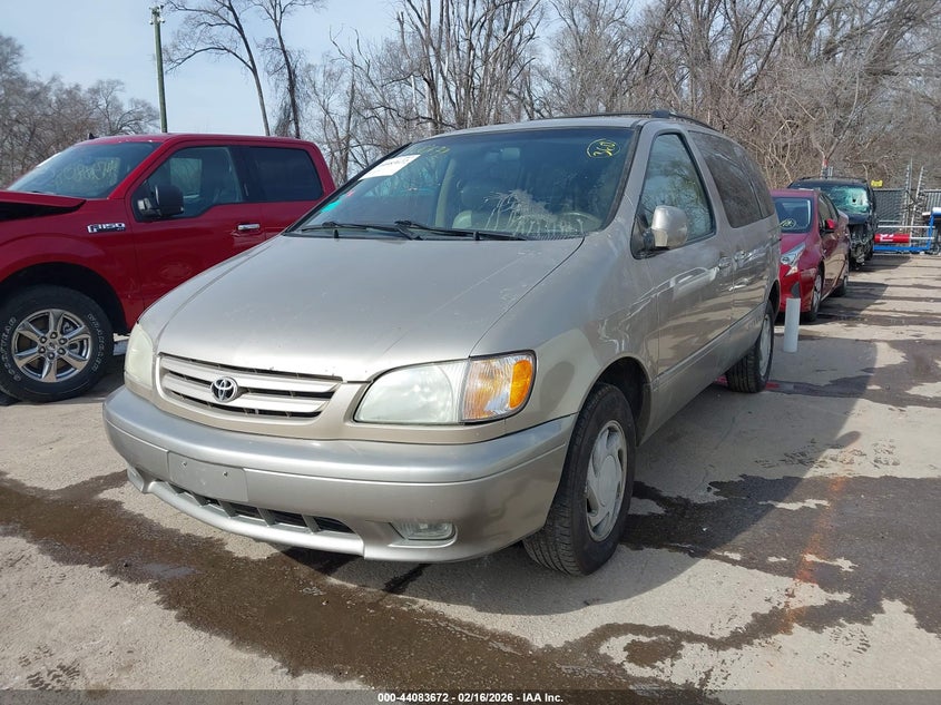 2002 Toyota Sienna Xle