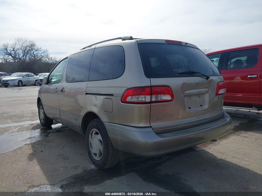 2002 Toyota Sienna Xle