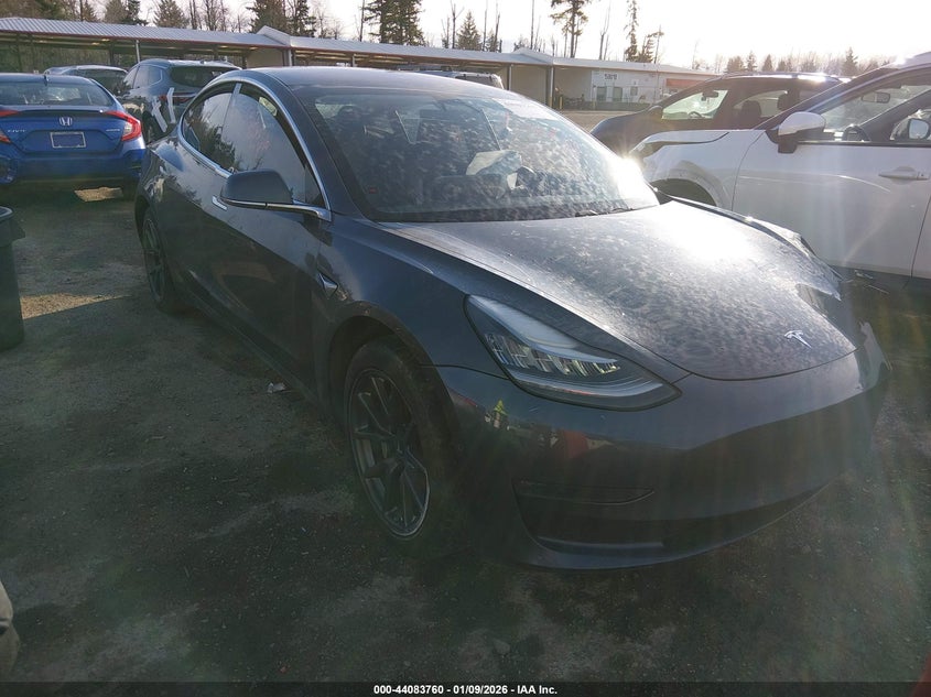 Vin: 5yj3e1ea9jf036682, lot: 44579596, tesla model 3 long range/mid range 2018 img_1