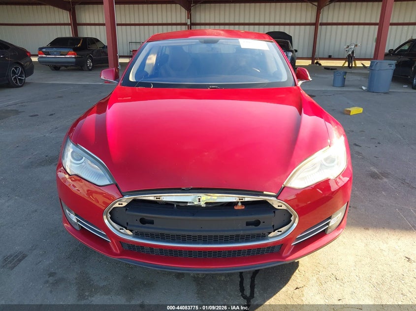 2013 Tesla Model S VIN: 5YJSA1AC3DFP10926 Lot: 44083775
