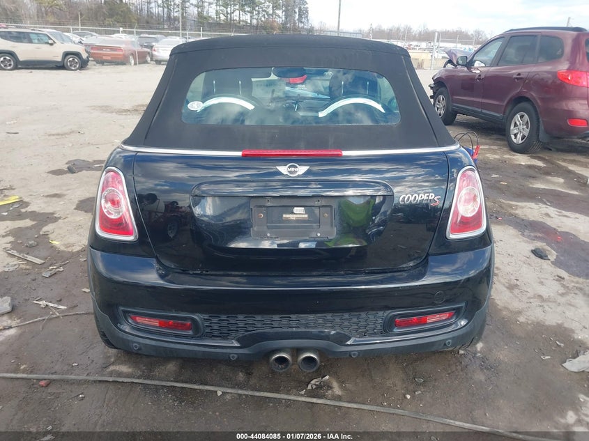 2015 Mini Convertible Cooper S VIN: WMWZP3C5XFT299013 Lot: 44084085