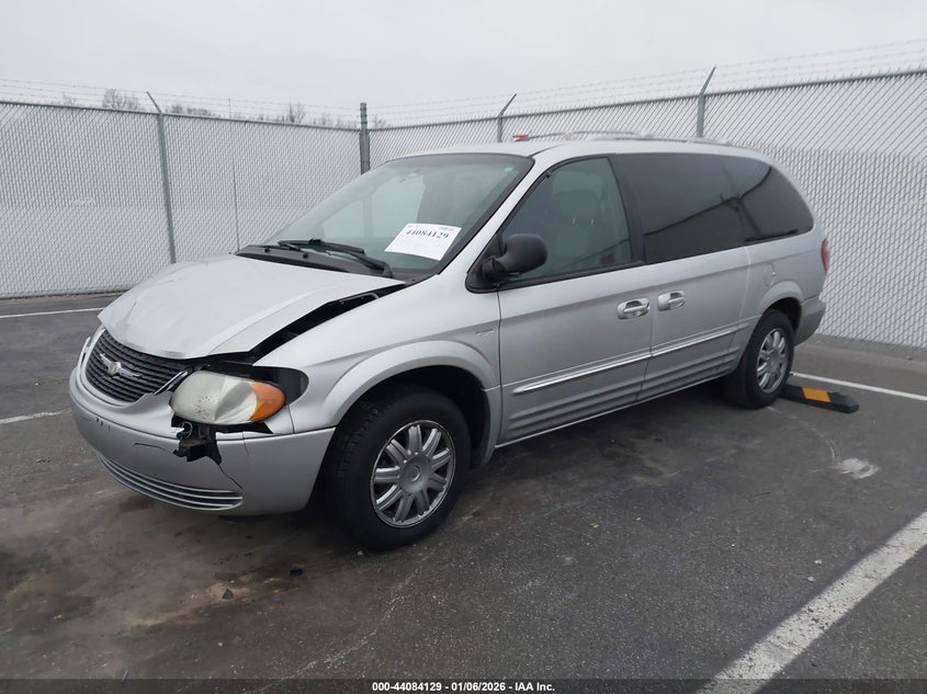 2004 Chrysler Town & Country Touring