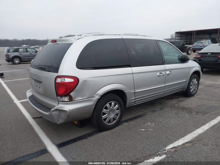 2004 Chrysler Town & Country Touring