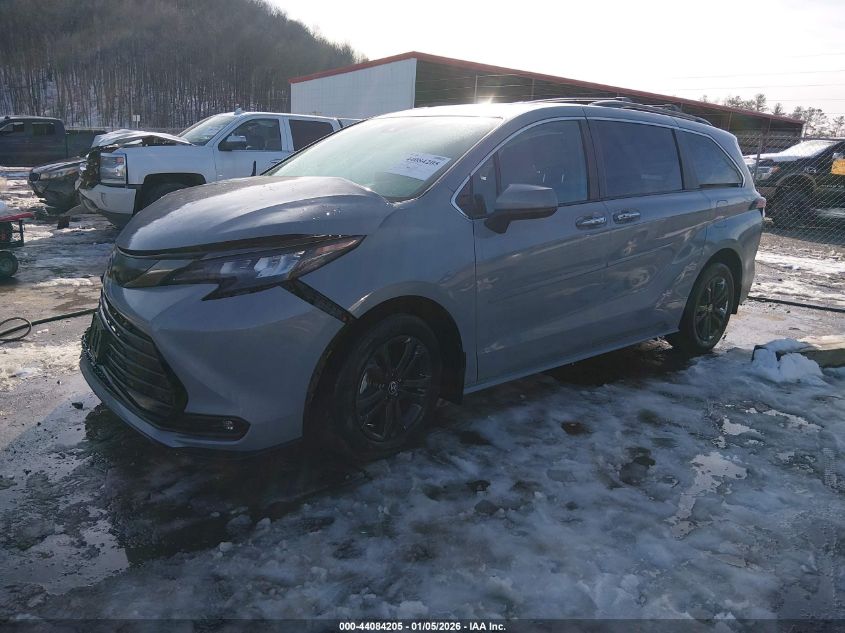 2024 Toyota Sienna Woodland Edition