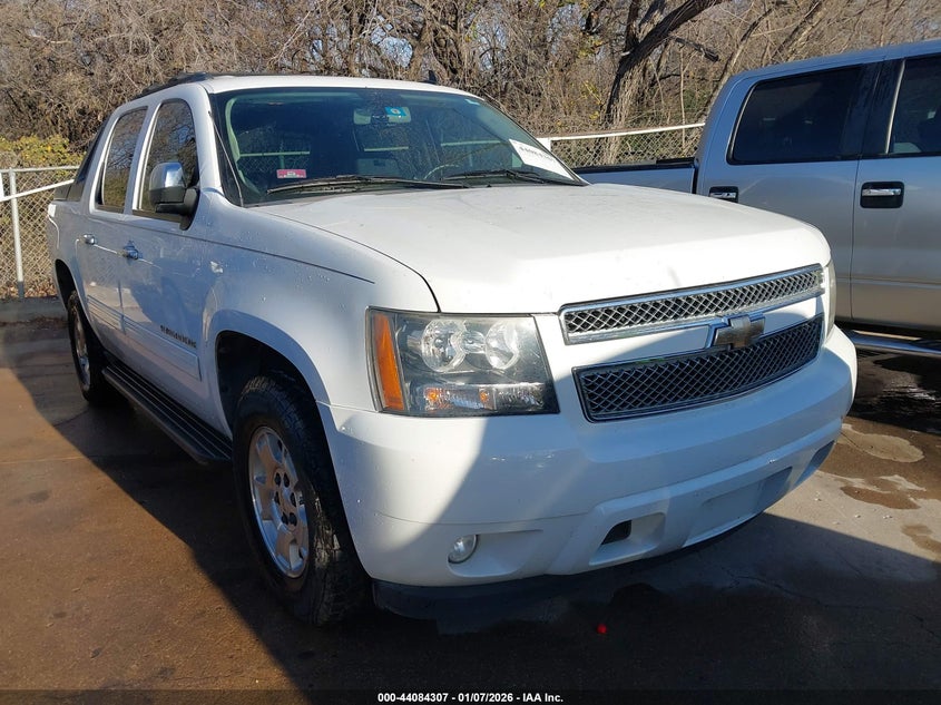 3GNMCEE05BG334402 2011 Chevrolet Avalanche 1500 Ls auction photo 1