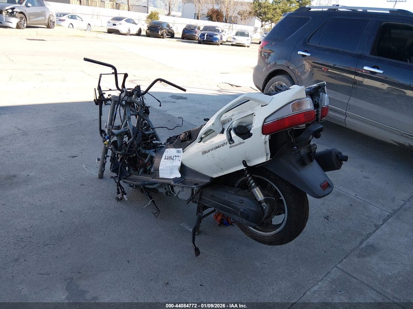 2012 Suzuki An650 An650 A white Lot 111044084772 Vin JS1CP51B8C2100386